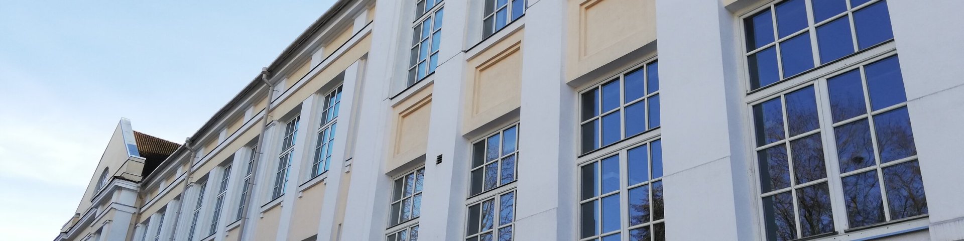 Vanemuise 46 õppehoone